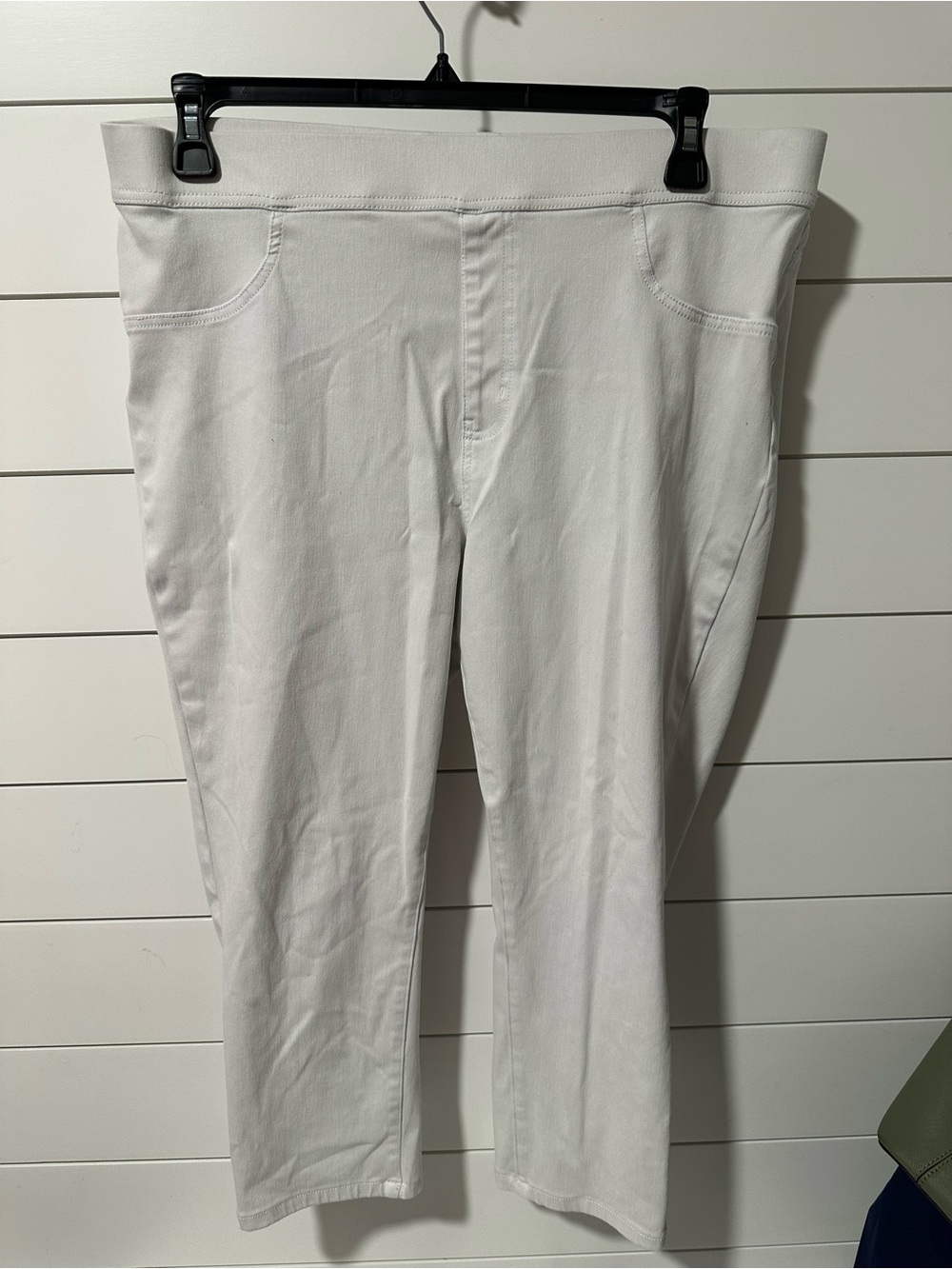Women’s Stretch White Pants